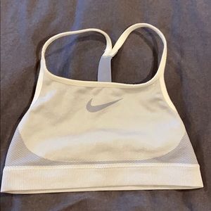 EUC nike girls sports bra